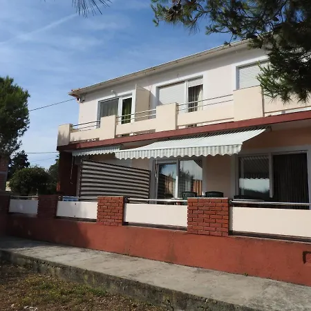 Zvonko Apartment *