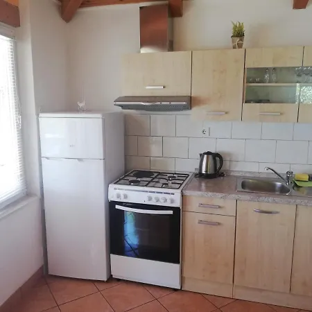 Apartment Zvonko Ugljan